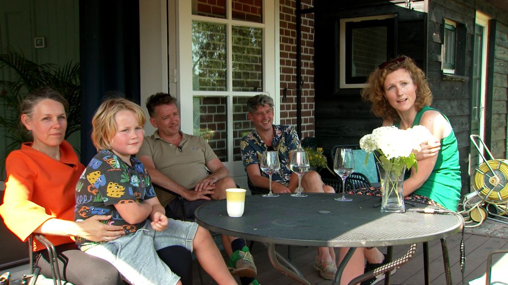 Netherlands Considers Multi-Parenthood: Up to Four Legal Parents